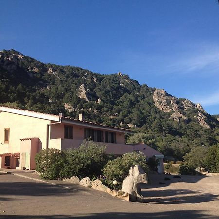Agriturismo Monte Pino Telti Exterior photo