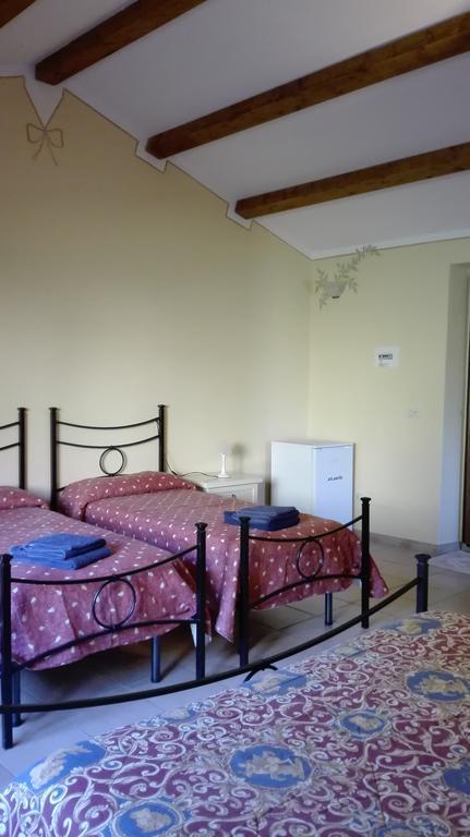 Agriturismo Monte Pino Telti Exterior photo